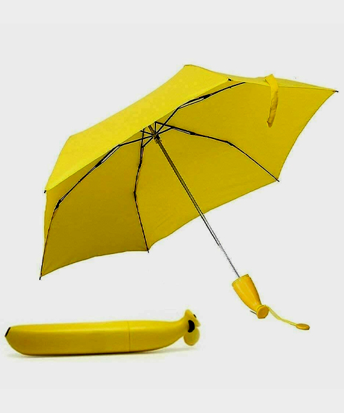 Regenschirm in Bananenform